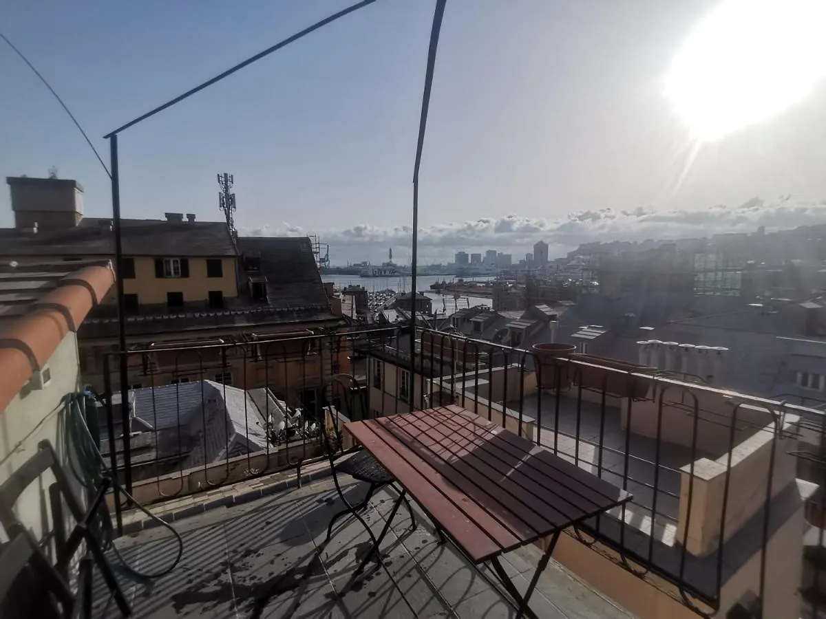 The House On The Roof In Genoa Apartment